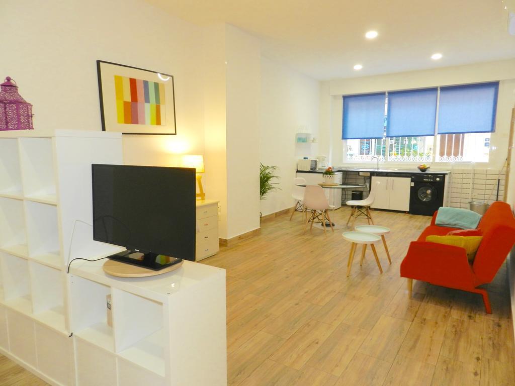 טורמולינוס Apartamentos Carolina מראה חיצוני תמונה